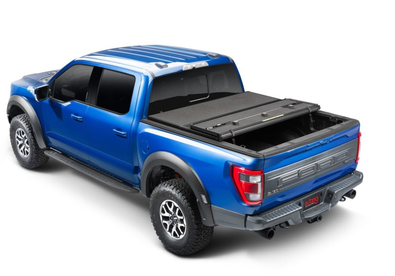 Extang 15-20 Ford F-150 (5ft. 7in. Bed) Solid Fold ALX