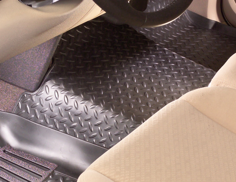 Husky Liners 97-04 Ford Full Size Truck Classic Style Center Hump Black Floor Liner (4WD AutoSelect)